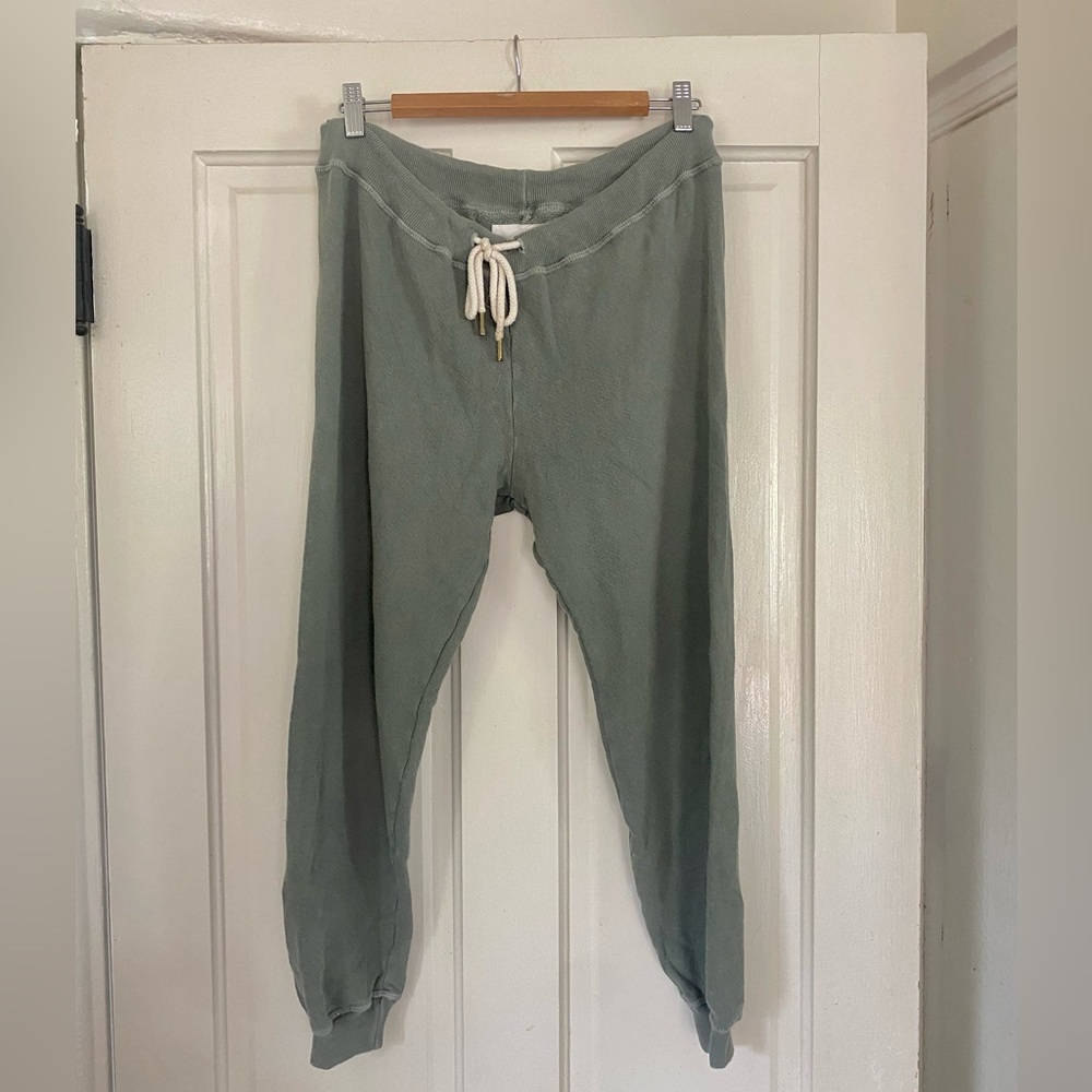 The Great sage green sweatpants size 0